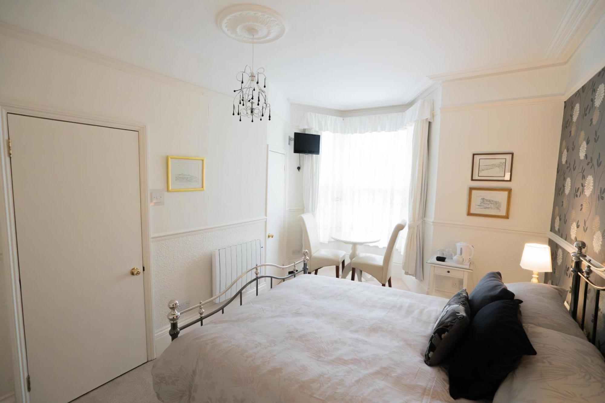Maison Dieu Guest House Дувр Экстерьер фото